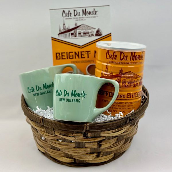 Cafe du Monde Audubon Basket with green coffee mugs