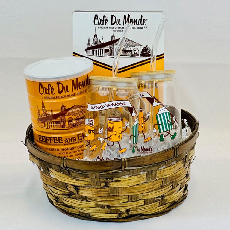 Welcome to cafe du monde new orleans french market coffee stand